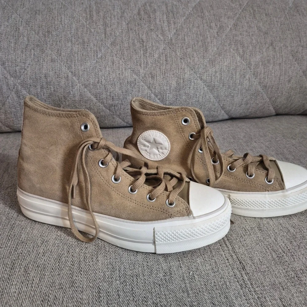 Converse Chuck Taylor All Star Lift Hi Khaki Suede Platform Sneakers Womens 9